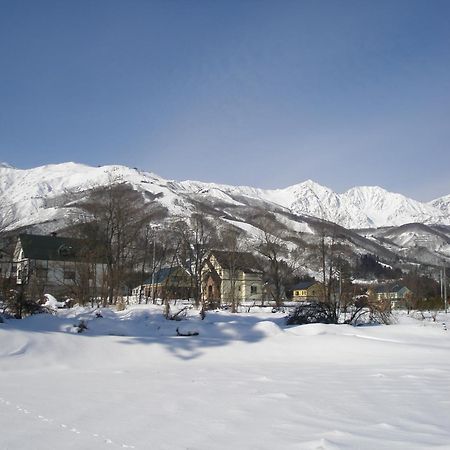 Alpine Wind Bed and Breakfast Hakuba Exteriör bild